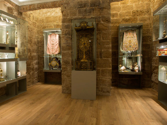 Colección textil histórica de la Catedral de Valencia